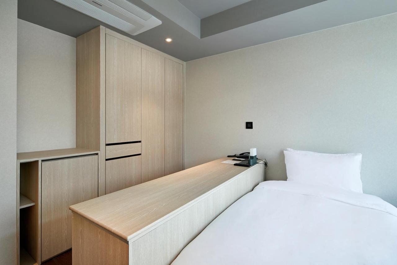 Dears Myeongdong Hotel Seoul Bagian luar foto