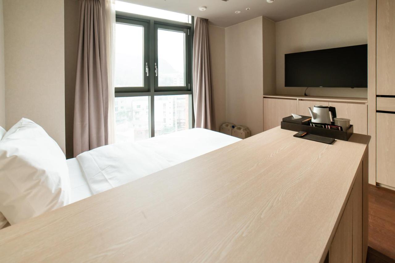 Dears Myeongdong Hotel Seoul Bagian luar foto